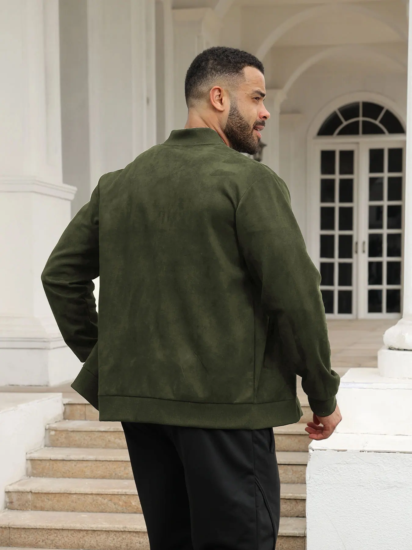 Jaqueta de Camurça Drovic – Estilo e Conforto